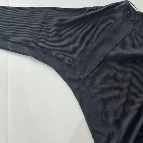 NWT Free People Santa Clara Long Sleeve Thermal Black Medium - Picture 10 of 10